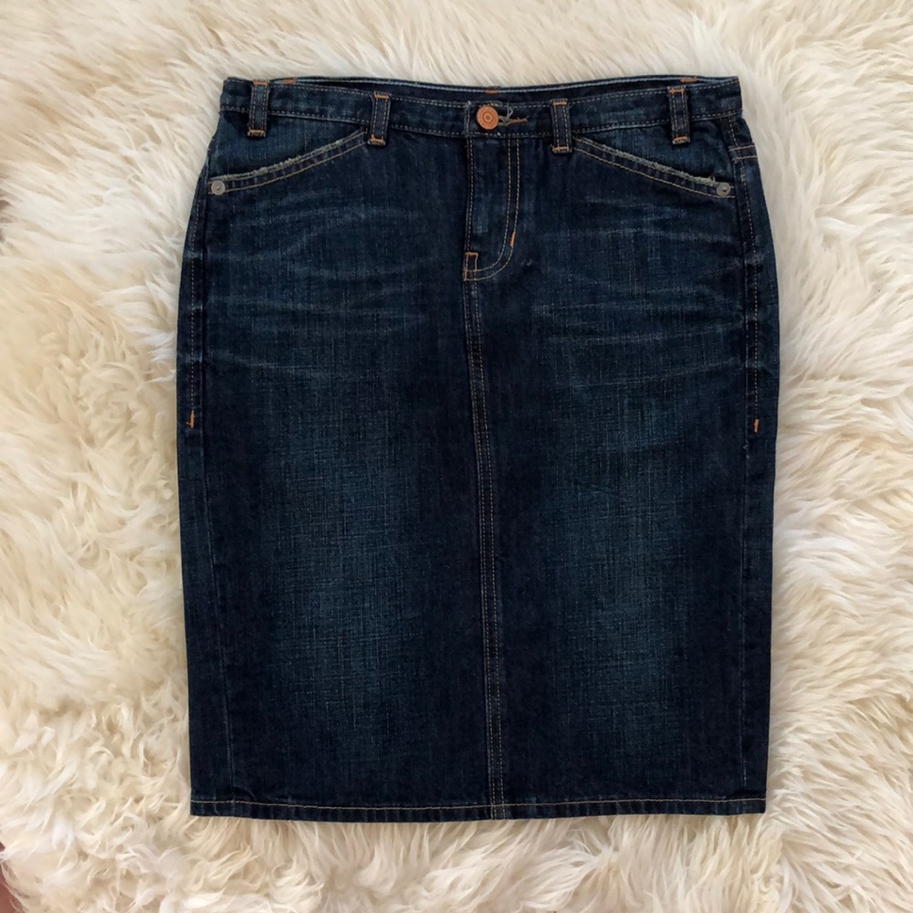 GAP pencil skirt
